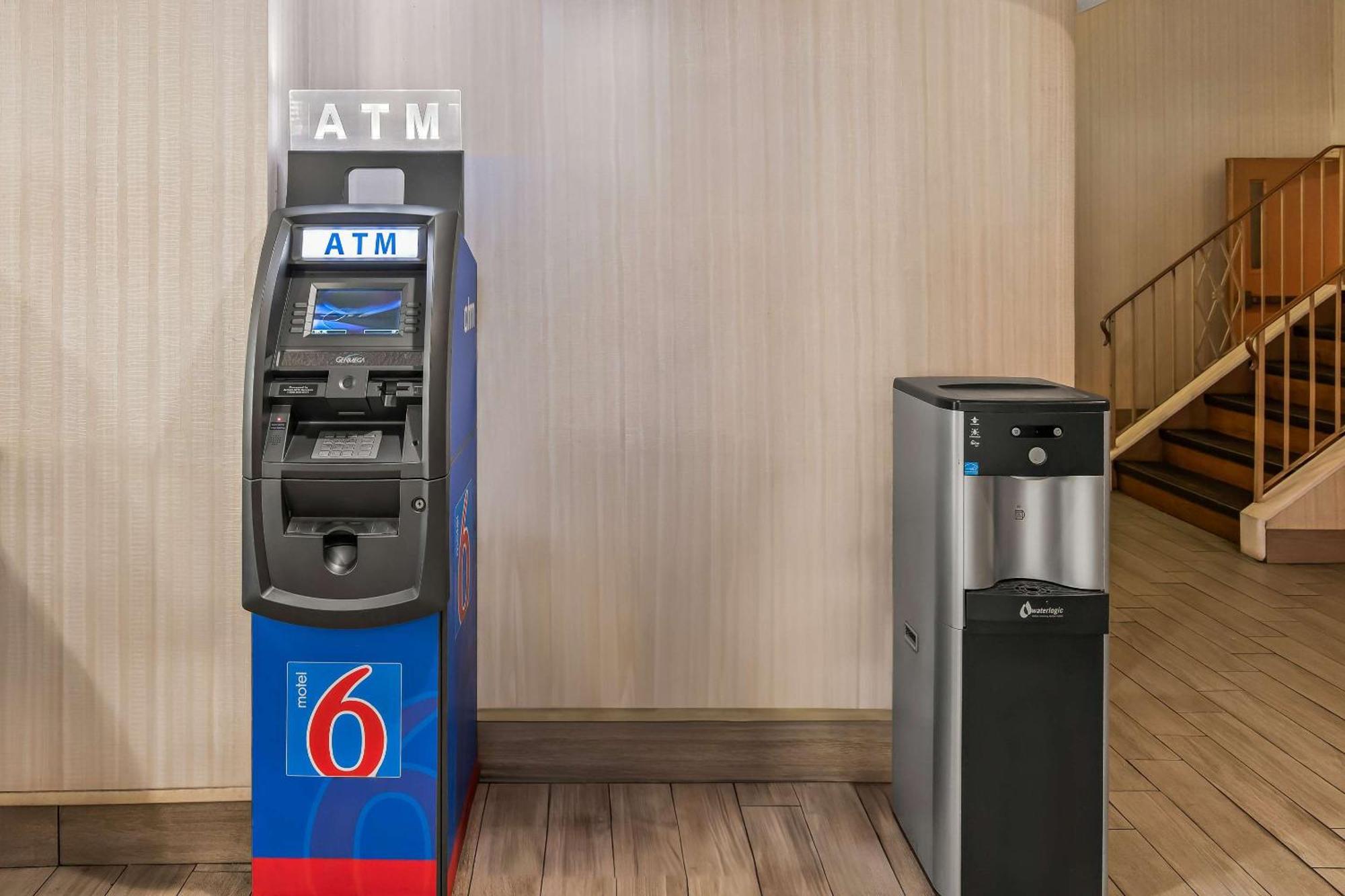 Motel 6 Lester - Philadelphia Airport Dış mekan fotoğraf